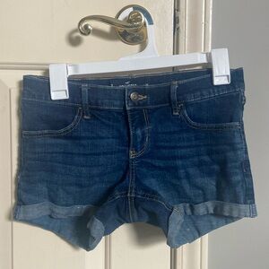 Hollister low rise midi shorts
